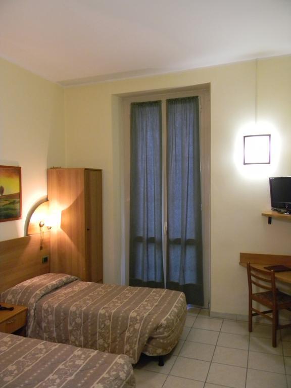 Hotel Eden ตูริน ภายนอก รูปภาพ