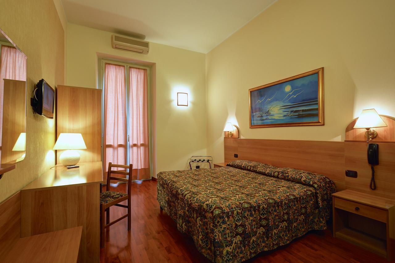 Hotel Eden ตูริน ภายนอก รูปภาพ